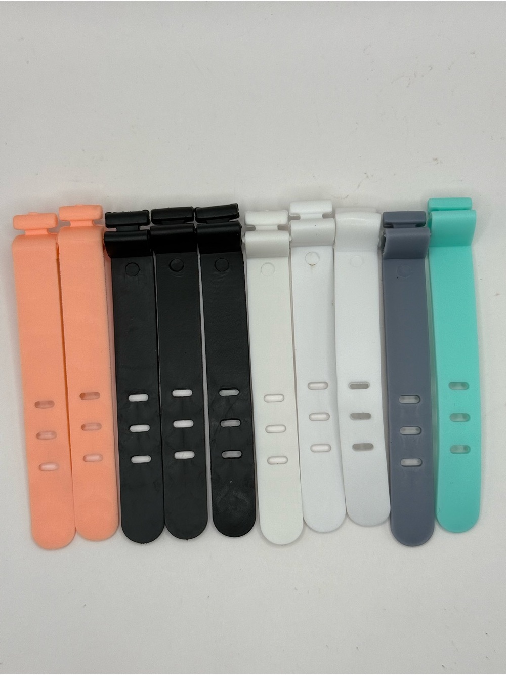 Silicone Cable Ties lot (10) Reusable for Earphones - Phone Chargers and more